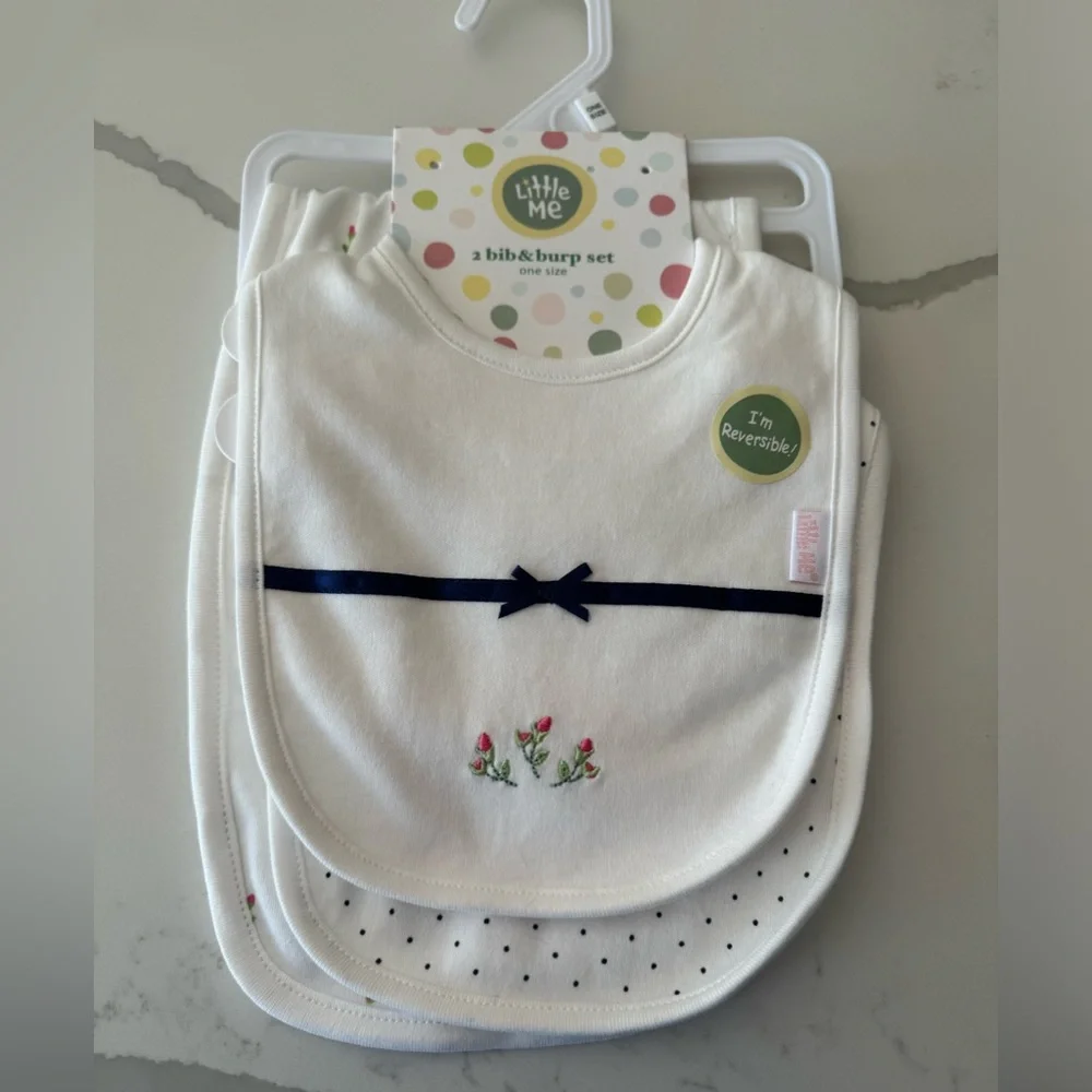Little me bib set